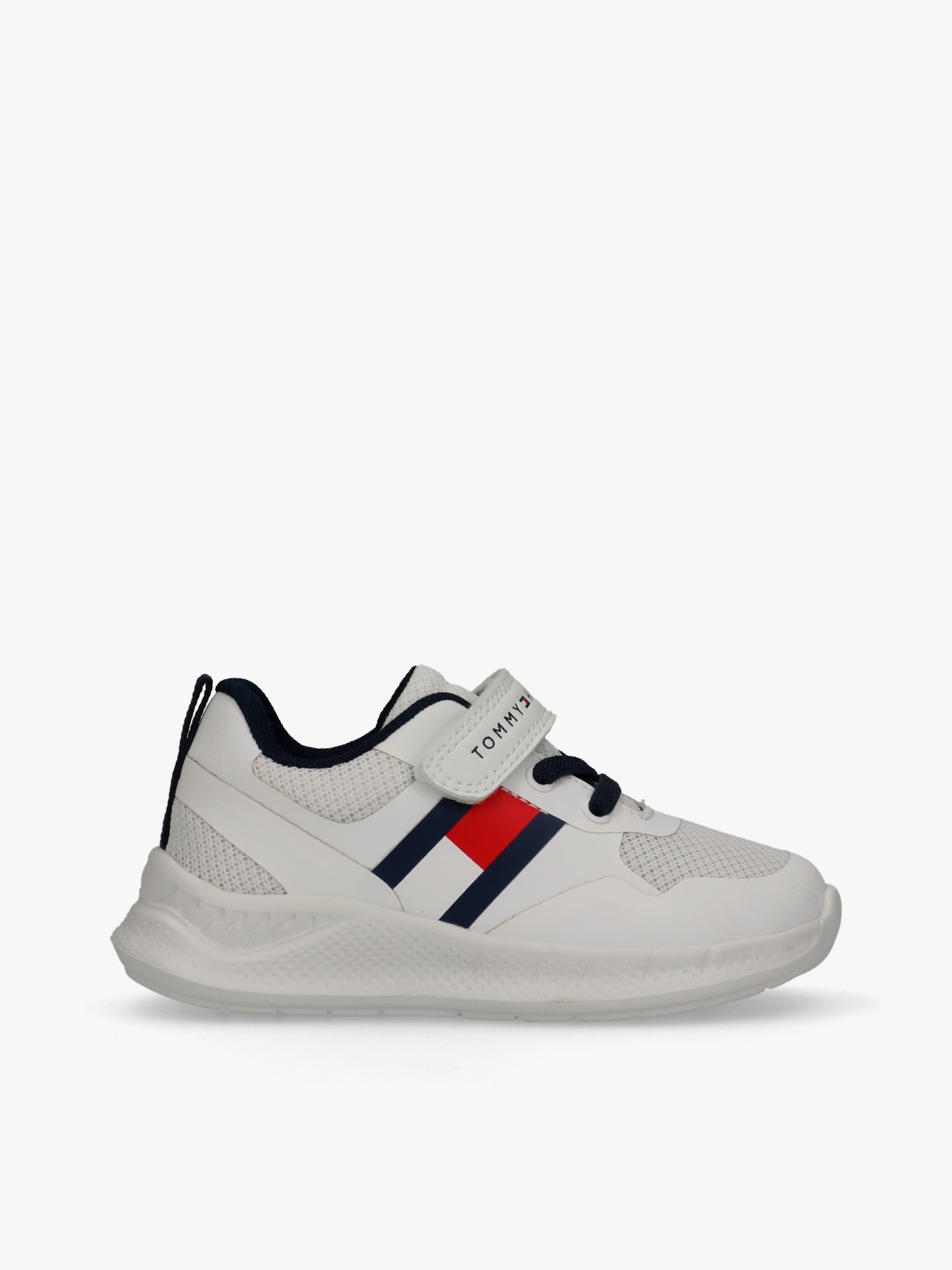 Boys’ Connor Running Sneakers with Flag Detail